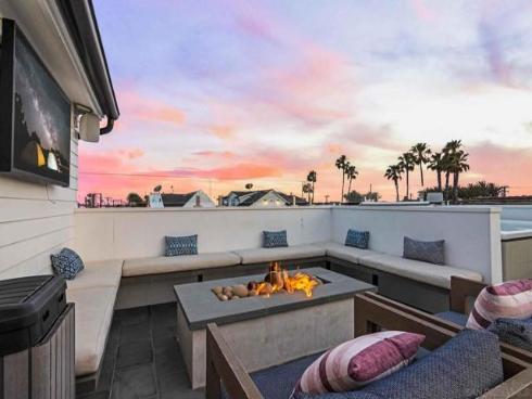 3803  Marcus Ave  , Newport Beach, CA