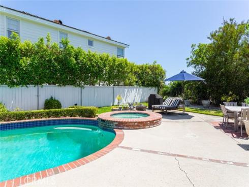 2107  Arbutus St  , Newport Beach, CA