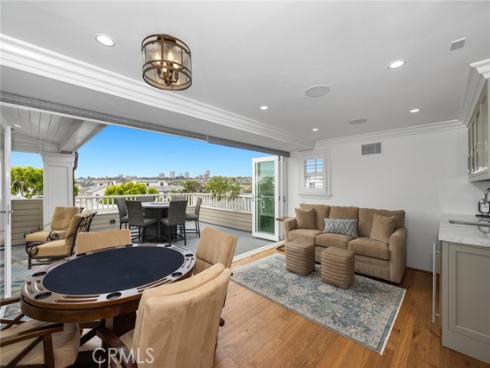 1752  Plaza Del Norte  , Newport Beach, CA