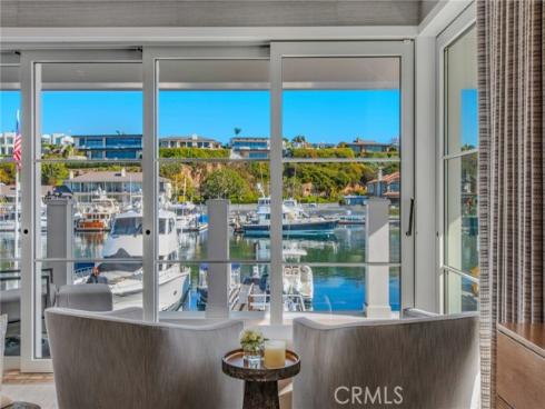 317  E. Bayfront  , Newport Beach, CA