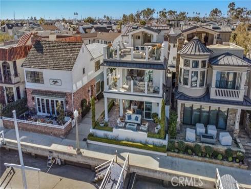 317  E. Bayfront  , Newport Beach, CA