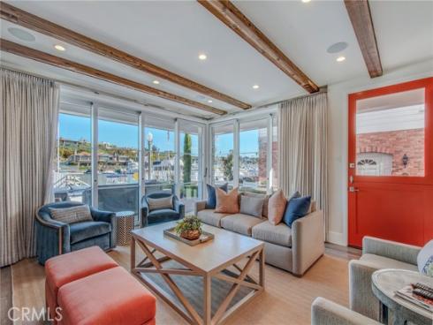 317  E. Bayfront  , Newport Beach, CA