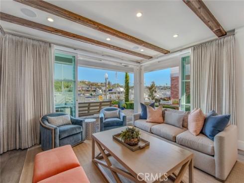 317  E. Bayfront  , Newport Beach, CA