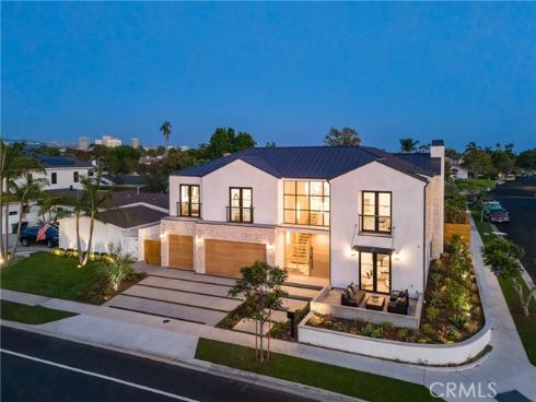 1435  Mariners  , Newport Beach, CA