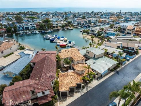 34  Balboa Coves  , Newport Beach, CA