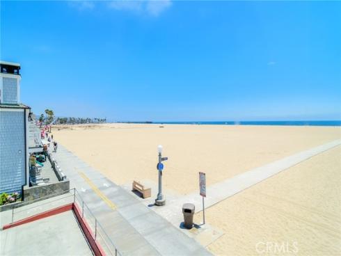 600 W Oceanfront  , Newport Beach, CA