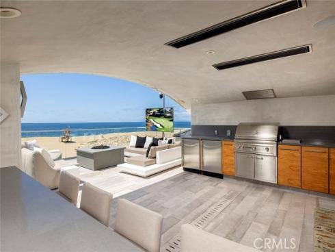 2152 E Oceanfront  , Newport Beach, CA