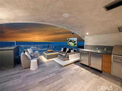 2152 E Oceanfront  , Newport Beach, CA