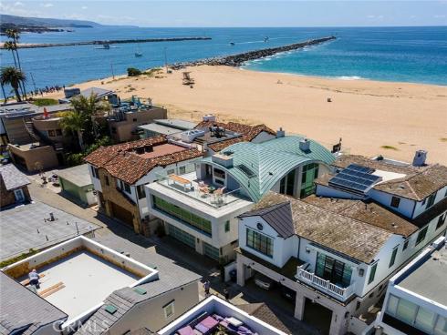 2152 E Oceanfront  , Newport Beach, CA