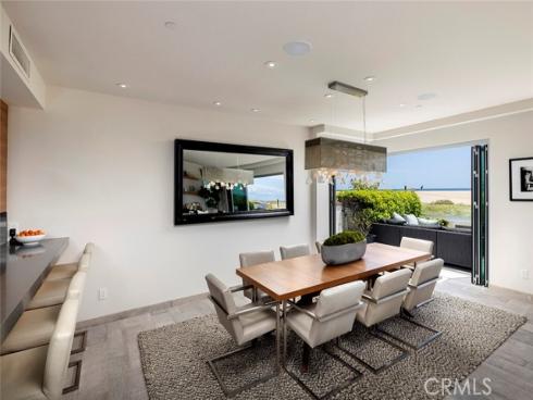 2152 E Oceanfront  , Newport Beach, CA