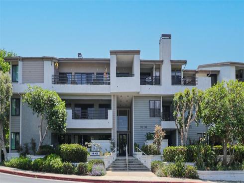 240  Nice  303  Lane, Newport Beach, CA