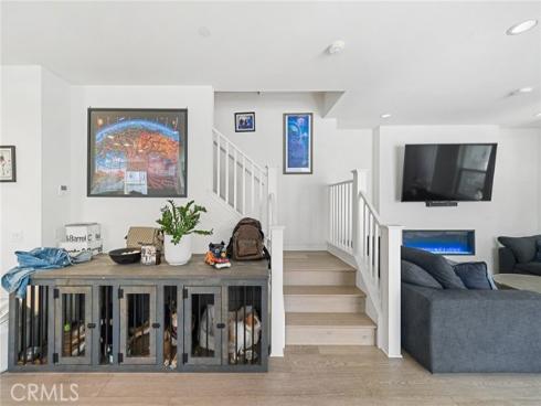 1228  Winslow Ln  , Newport Beach, CA