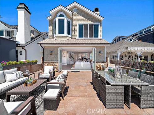 402  38th   Street, Newport Beach, CA