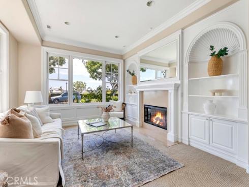 2521  Bayshore Drive   Drive, Newport Beach, CA