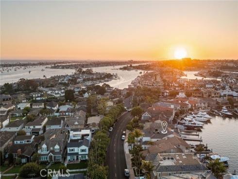 624  Harbor Island   Drive, Newport Beach, CA