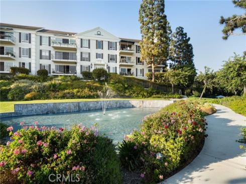 300  Cagney  7  Lane, Newport Beach, CA