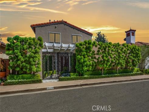 212  Via Koron  , Newport Beach, CA