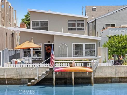 204  Grand Canal  , Newport Beach, CA