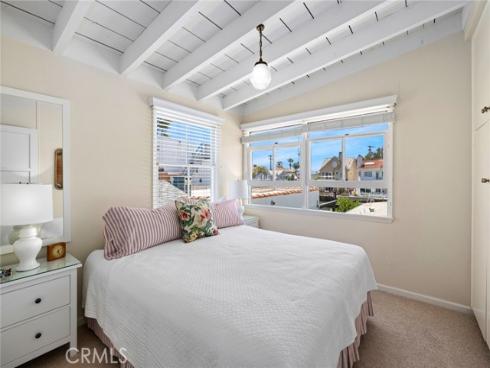 204  Grand Canal  , Newport Beach, CA