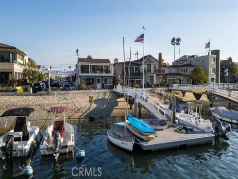 911 N Bay Front  , Newport Beach, CA