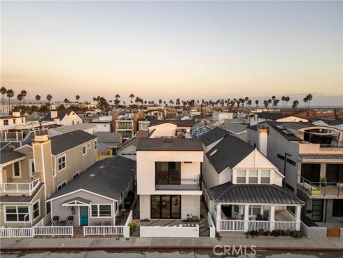 114  27th   Street, Newport Beach, CA