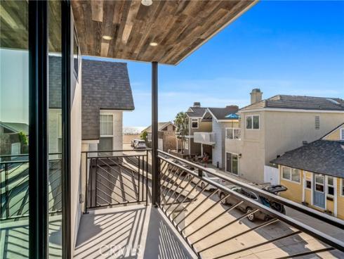 114  27th   Street, Newport Beach, CA