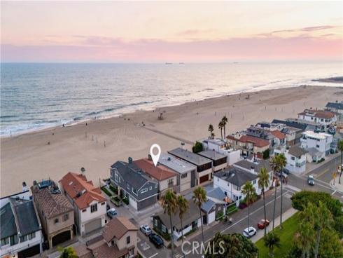 6702 W Oceanfront  , Newport Beach, CA