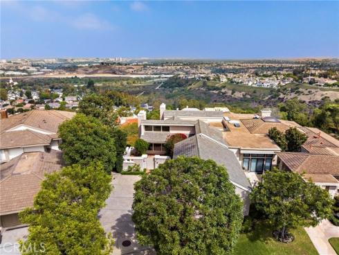 15  Cherbourg  , Newport Beach, CA