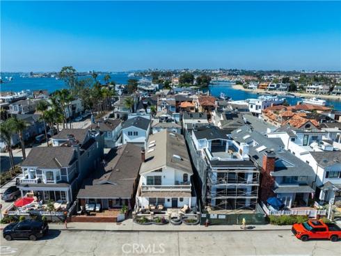 205  Garnet   Avenue, Newport Beach, CA