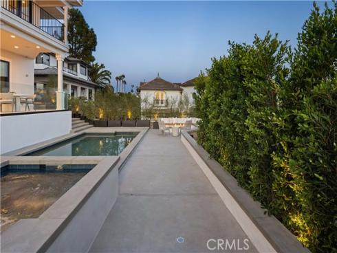 2915  Cliff   Drive, Newport Beach, CA