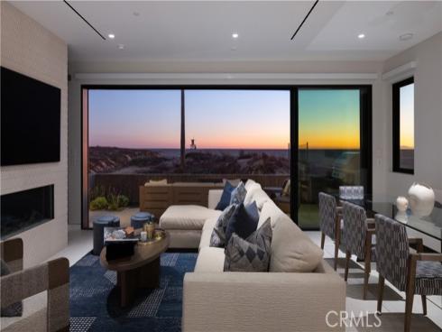 218 E Oceanfront  , Newport Beach, CA