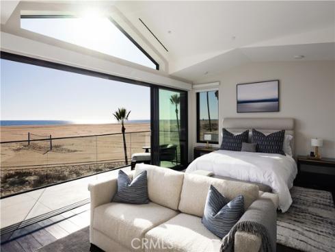 218 E Oceanfront  , Newport Beach, CA