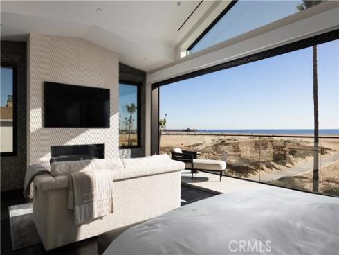 218 E Oceanfront  , Newport Beach, CA