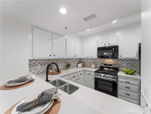 260  Cagney  #205  Lane, Newport Beach, CA