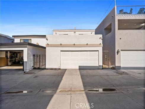 907 E Balboa   Boulevard, Newport Beach, CA