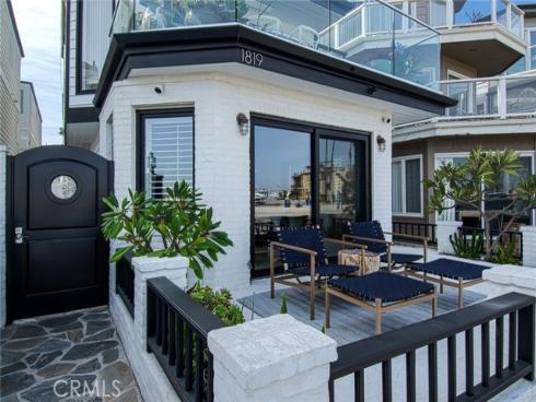 1819 W Bay  1  Avenue, Newport Beach, CA