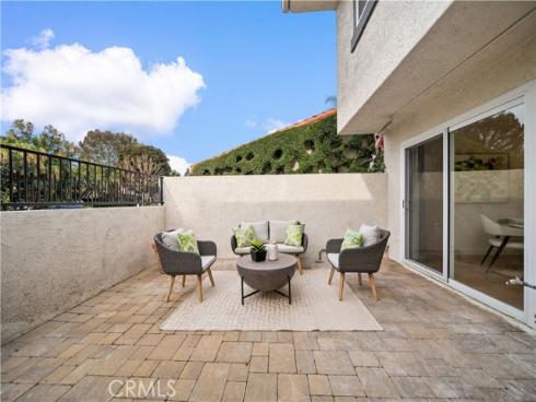 456  Vista Roma  , Newport Beach, CA