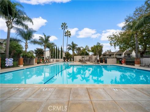 456  Vista Roma  , Newport Beach, CA