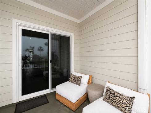 56 Balboa Coves , Newport Beach, CA