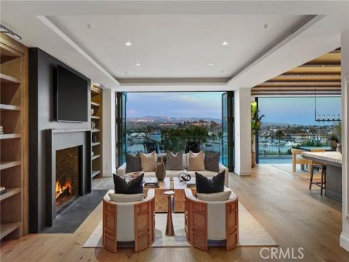 112  Kings   Place, Newport Beach, CA