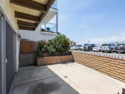 1811 W Bay   Avenue, Newport Beach, CA