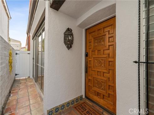 109  Via Ravenna  , Newport Beach, CA