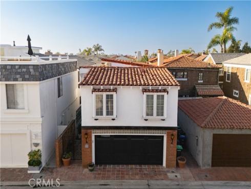 109  Via Ravenna  , Newport Beach, CA