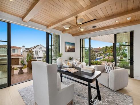 302  Kings   Road, Newport Beach, CA