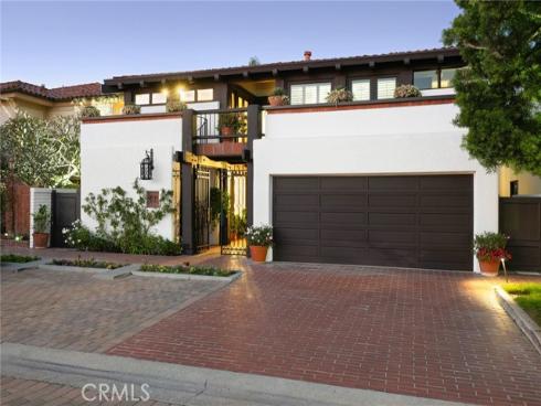 47  Linda Isle  , Newport Beach, CA