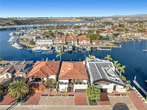 47  Linda Isle  , Newport Beach, CA