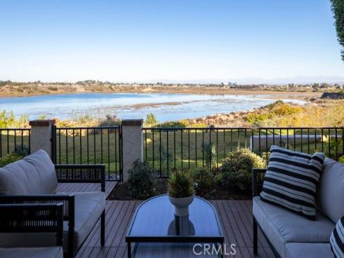 2175 Vista Entrada , Newport Beach, CA