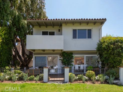 2175 Vista Entrada , Newport Beach, CA