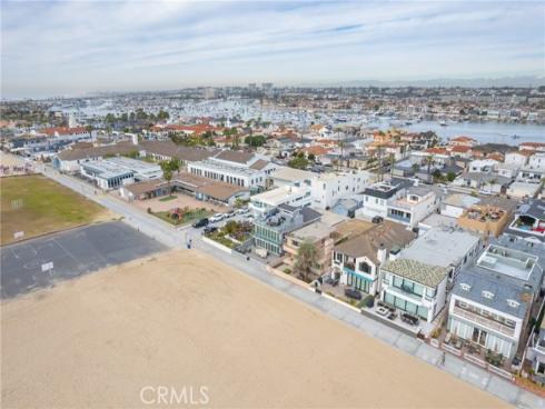 1232 W Oceanfront  , Newport Beach, CA