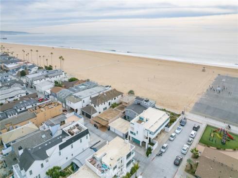 1232 W Oceanfront  , Newport Beach, CA